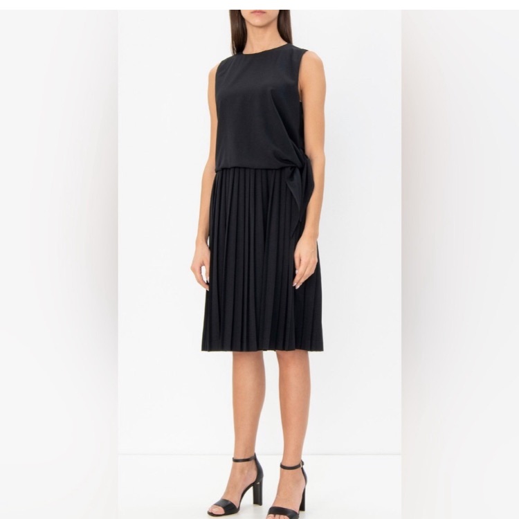 Marella Calcina Pleated Sleeveless Dress In Midnight Blue